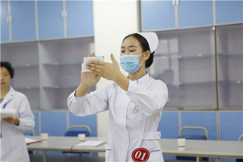 9227新葡的京集团举行江西省职业院校技能大赛中职组护理技能竞赛