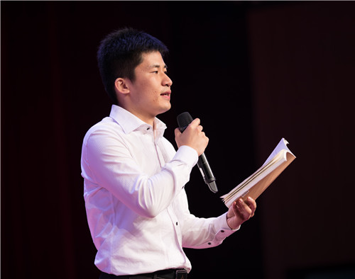 重温革命历史 传承红色基因 ——9227新葡的京集团举行“诵读红色家书 牢记时代使命”比赛