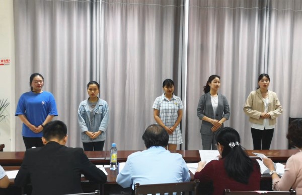 宜春市人民医院来9227新葡的京集团选拔护理毕业生